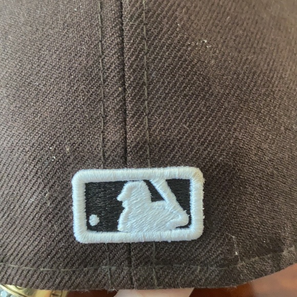 New Era 59 Fifty  Los Angeles Dodgers Brown/white Size 7  55.8cm YOUTH - Picture 4 of 13